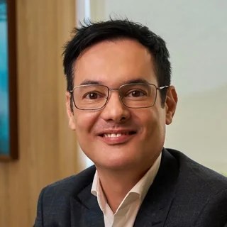 Dr. Roney Mata
